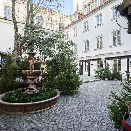 Old Town Heart Vii - Thebarbican *