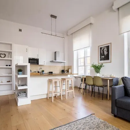 Old Town Heart Vii - Thebarbican